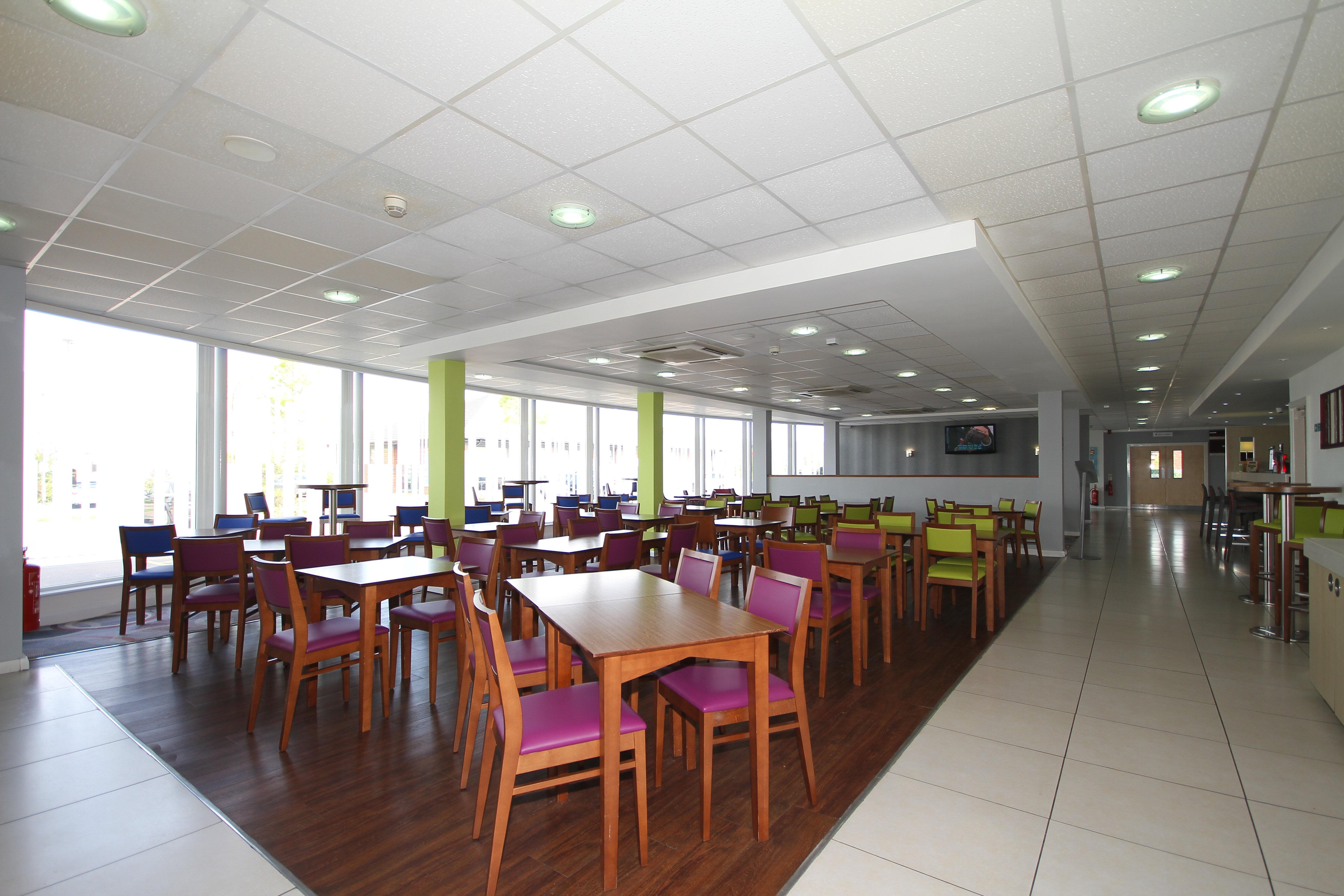 Holiday Inn Express Nuneaton By Ihg Zewnętrze zdjęcie