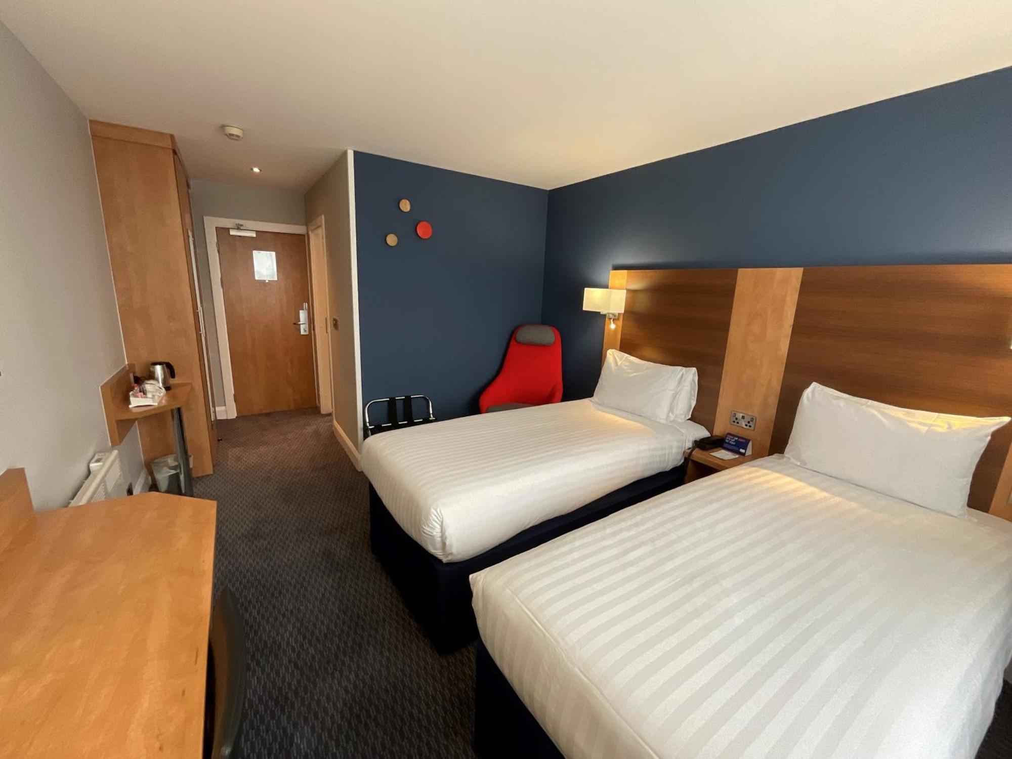 Holiday Inn Express Nuneaton By Ihg Zewnętrze zdjęcie