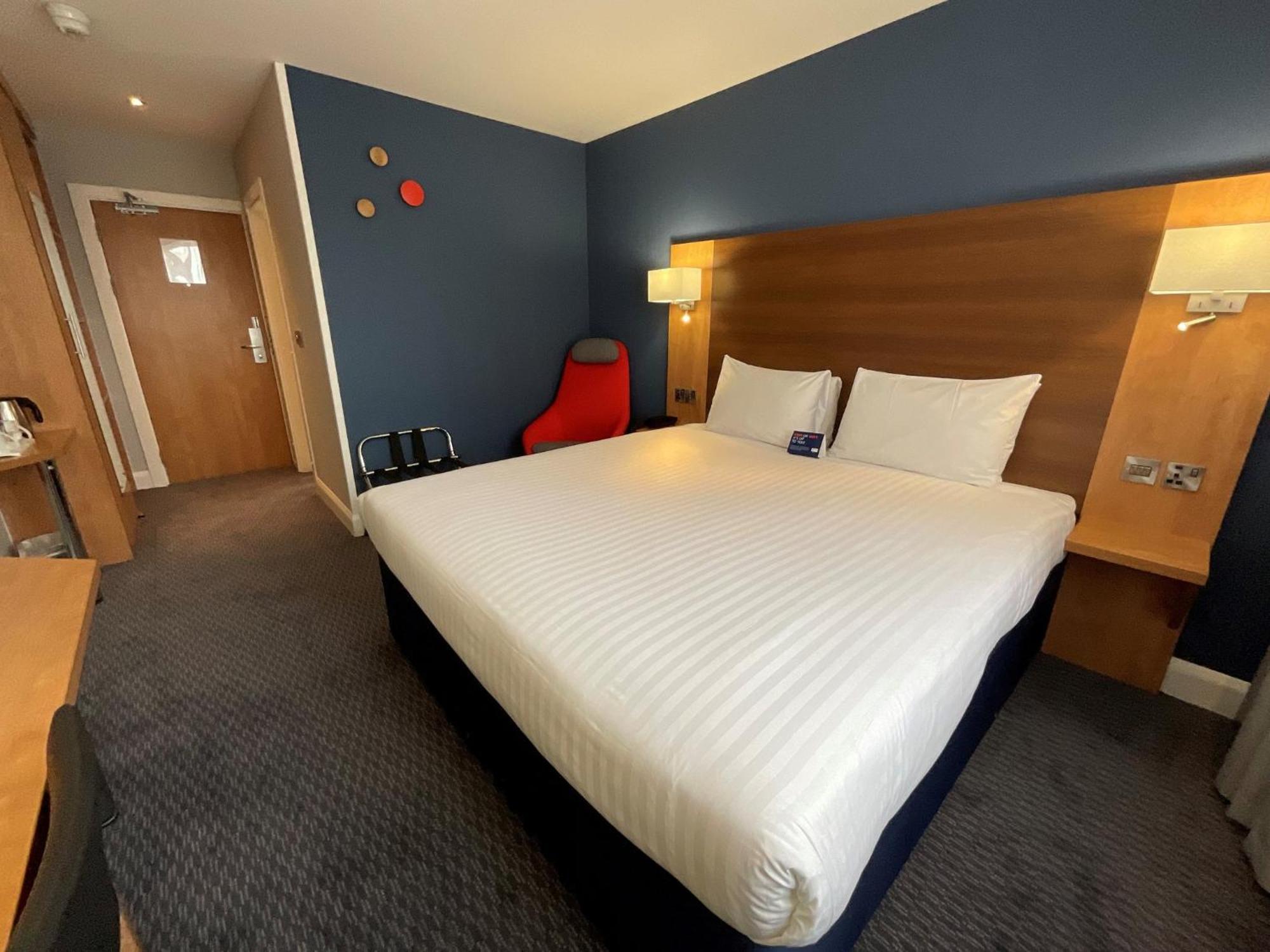 Holiday Inn Express Nuneaton By Ihg Zewnętrze zdjęcie