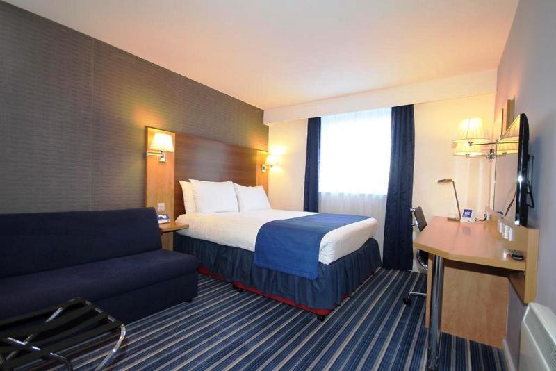 Holiday Inn Express Nuneaton By Ihg Zewnętrze zdjęcie